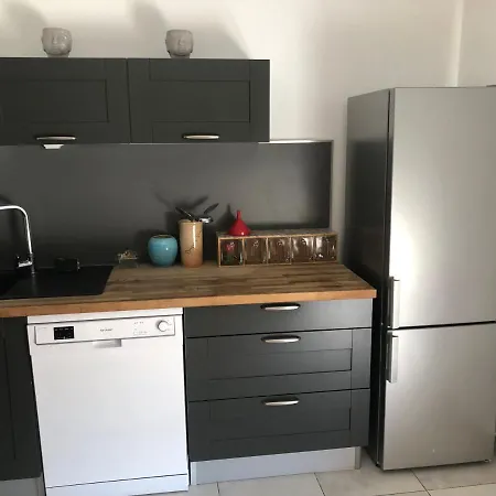Joli T2 Proche Du Centre Et De La Lägenhet Mèze