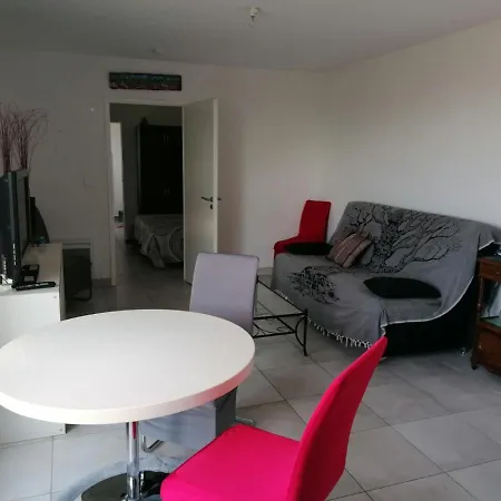 Appartement Joli T2 Proche Du Centre Et De La Mèze