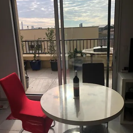 Joli T2 Proche Du Centre Et De La Appartement
